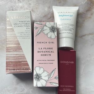 Bundle of skincare serum